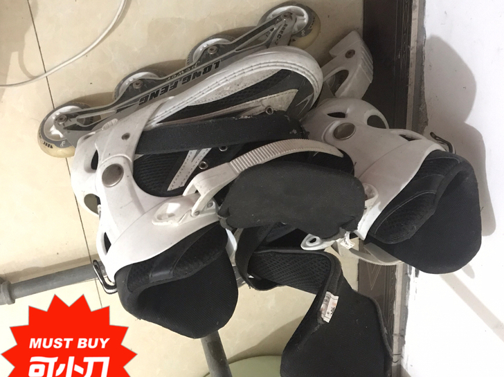 溜冰鞋一双，买了穿不超5次，吃灰2年了，4...