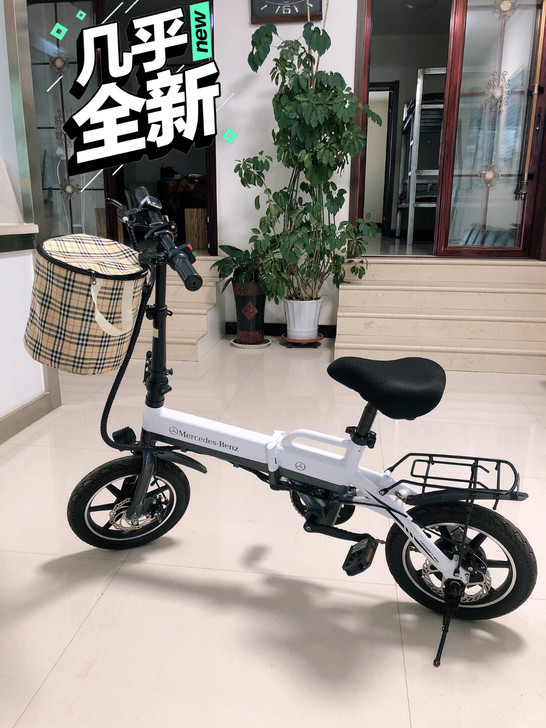 奔驰小电动 可折叠放后备箱!铝合金超轻车身。