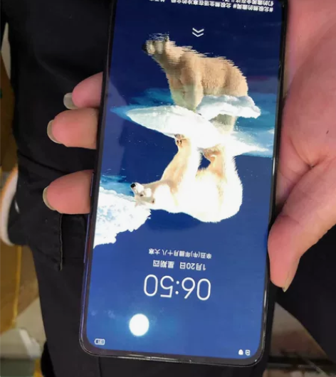 vivox27 8+128功能正常一点毛病...