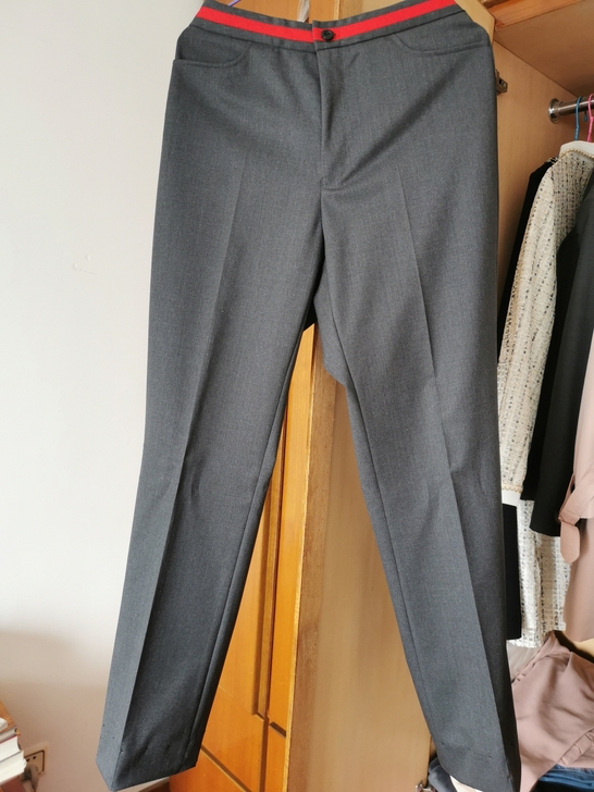 单位发的工作裤，全新的，做工精细，具体尺寸...