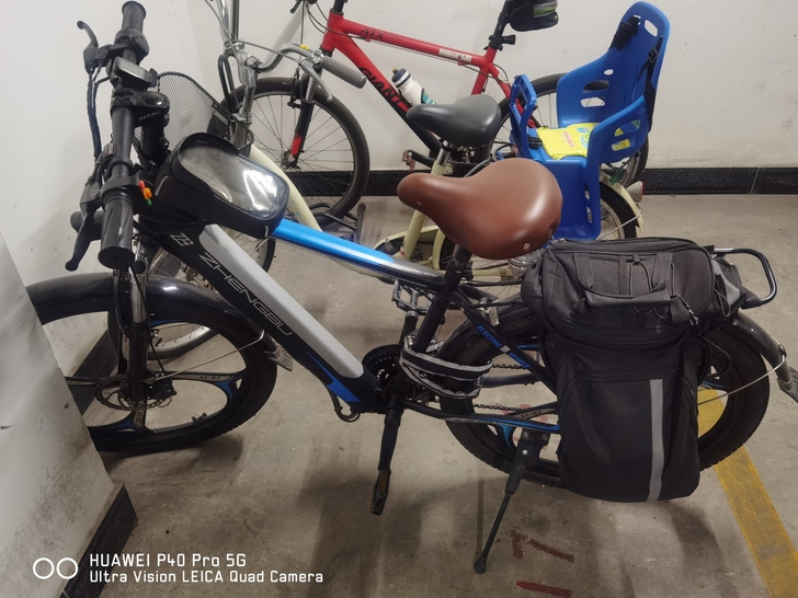 原价3898元买的，因为有小孩接送，几乎没...