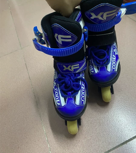 正品新款雄风A3溜冰鞋369风暴儿童轮滑鞋...