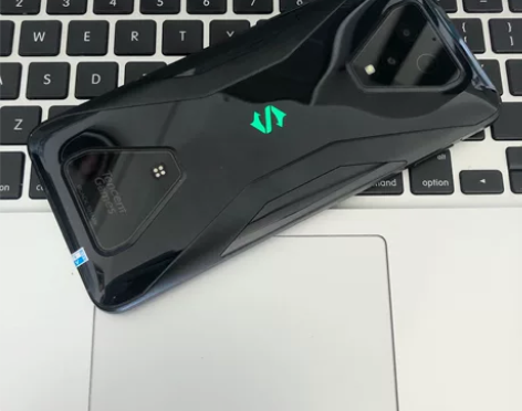 黑鲨游戏手机3 (5G) 高通骁龙865处...