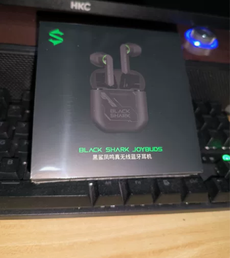 黑鲨凤鸣蓝牙耳机 因之前右耳有问题，售后直...