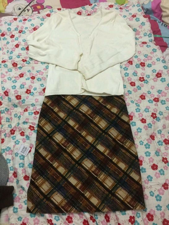 中长裙一步裙四季可穿感兴趣的话给我留言吧，...