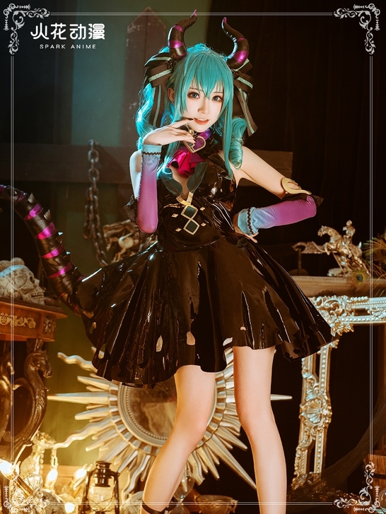 【出租】火花动漫初音未来cos服初音小恶魔...