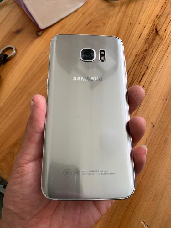 国航三星s7+，外观无磕碰划痕，功能都正常...