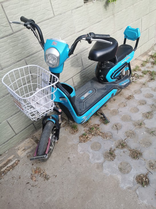 九成新电动车出售