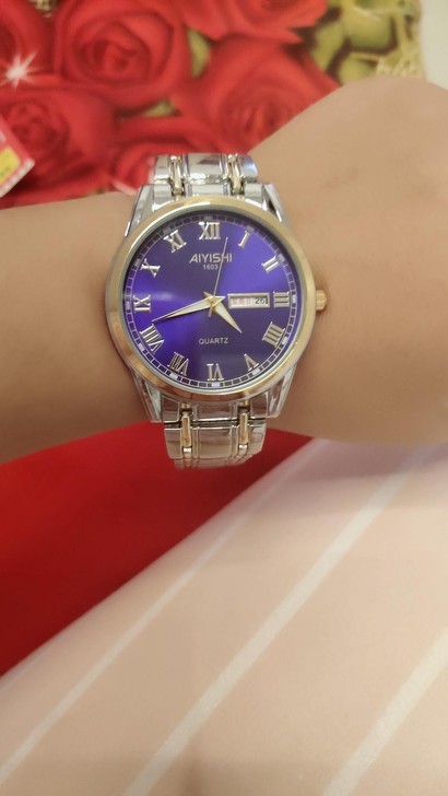 自己戴的，几乎全新，便宜出售，带上高档有档...