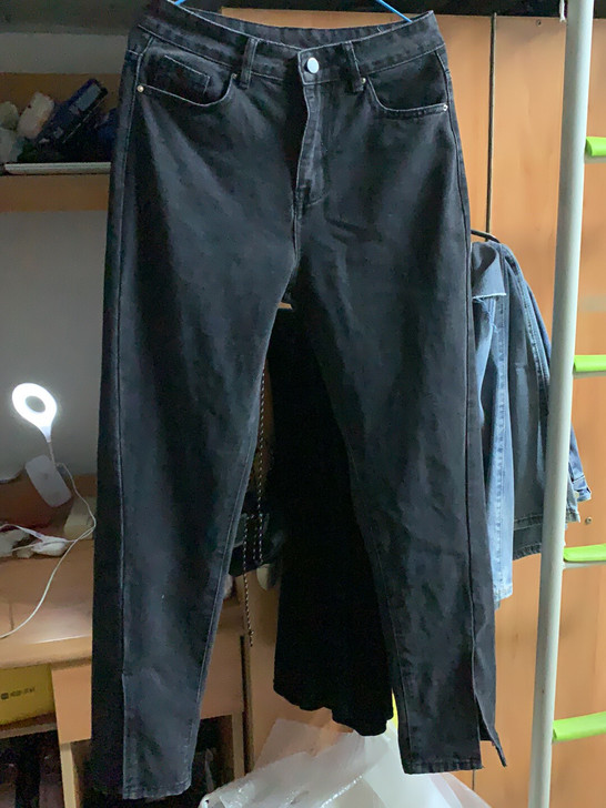 开叉牛仔裤黑色