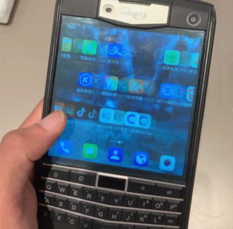 国产黑莓三防手机，当备用机买的淘宝买的几乎...
