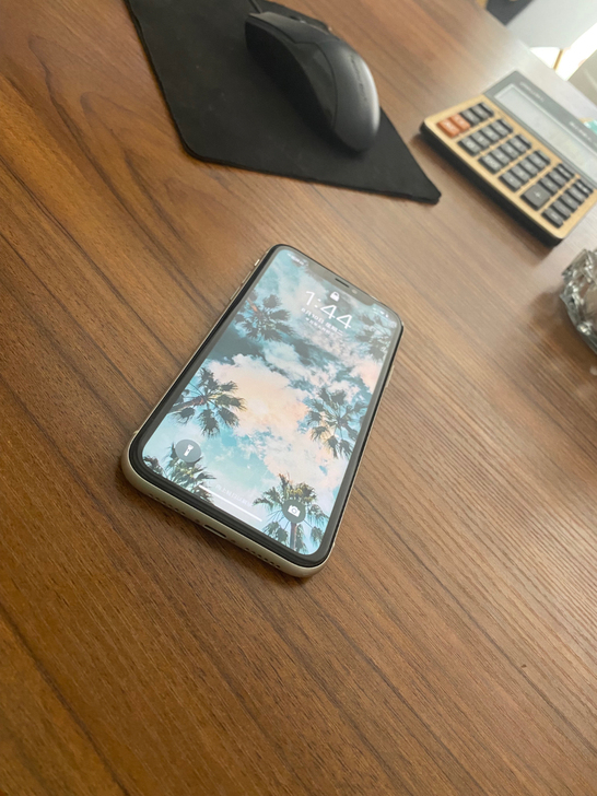 自用苹果11    128G     无任...