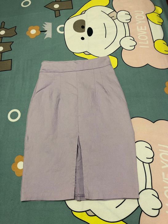 女紫色弹力一步裙，需要的亲可以私聊