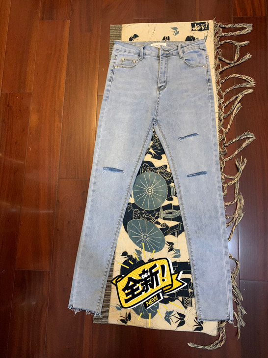 全新高腰 品牌尾货 浅蓝色弹力 破洞小脚裤...
