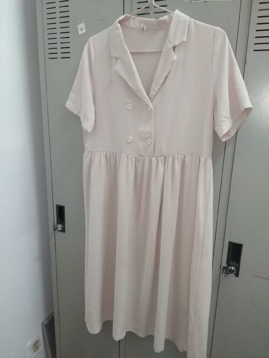 西装式长裙，轻薄布料，夏天穿超凉快，45卖