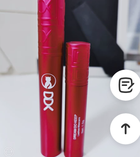 睫毛膏,什么品牌的给忘记了,双支一起用的可...