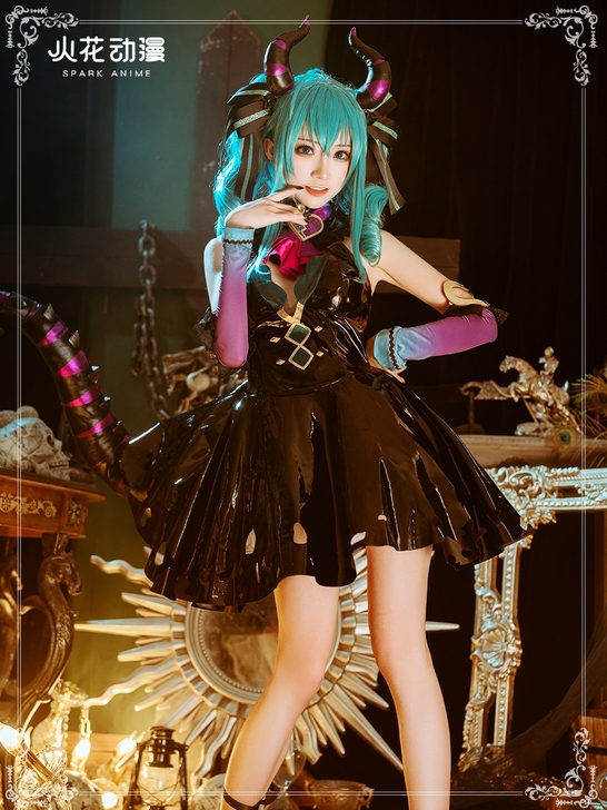 【已预订,专人尾款】火花动漫初音未来cos...