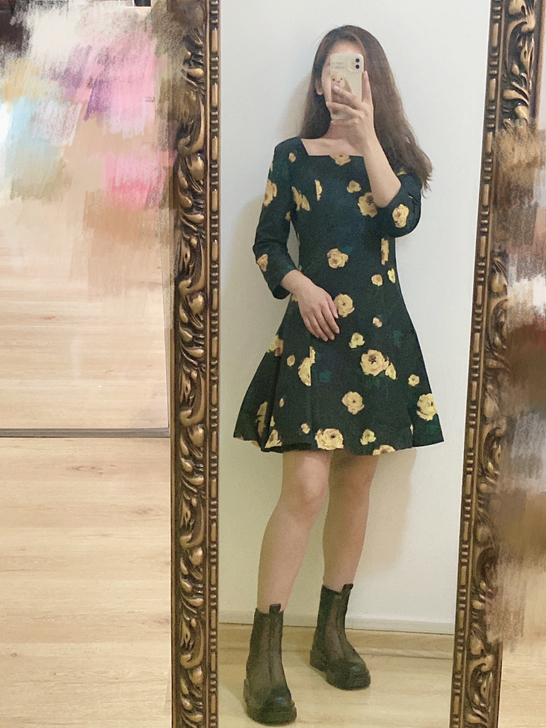 品牌连衣裙，方领，s码，29，二手商品不退...