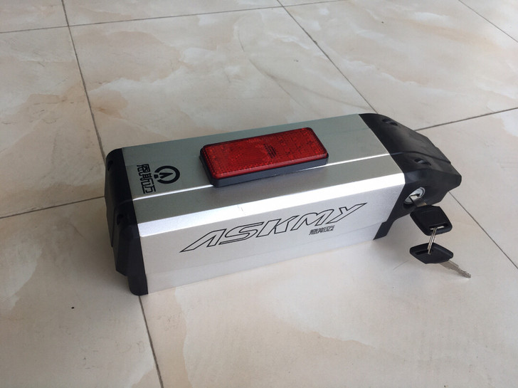 恩斯迈X3电动车原装电池，九成新全新