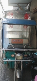 本人有电动三车做小吃要出售，因为开店用不着...