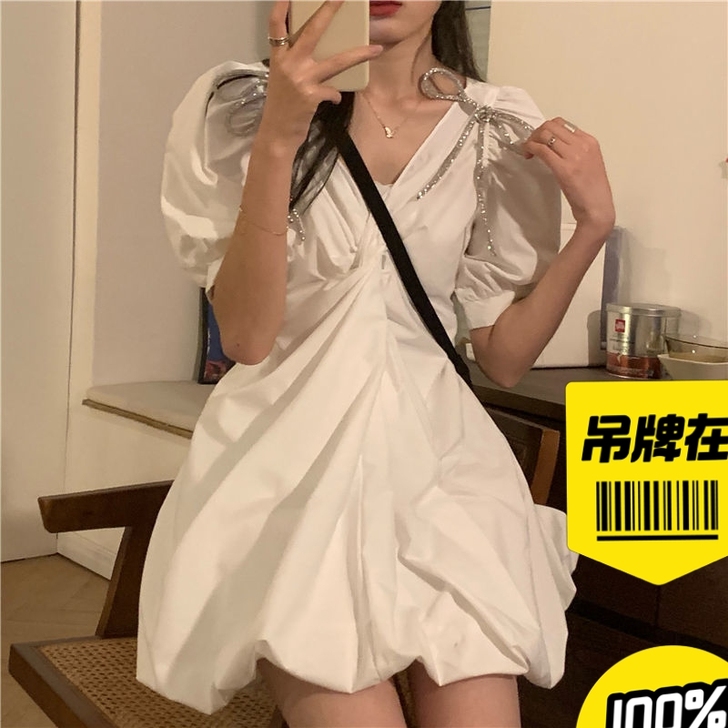 全新 不规则夏季泡泡袖连衣裙女法式气质韩版...