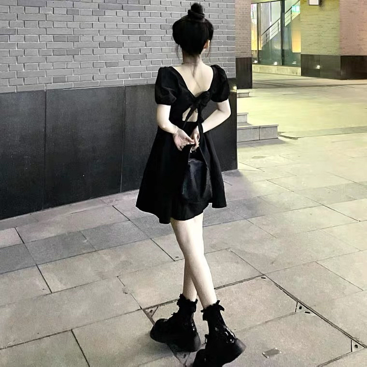 都是只穿过一次的,39一件包邮,M码,两件...