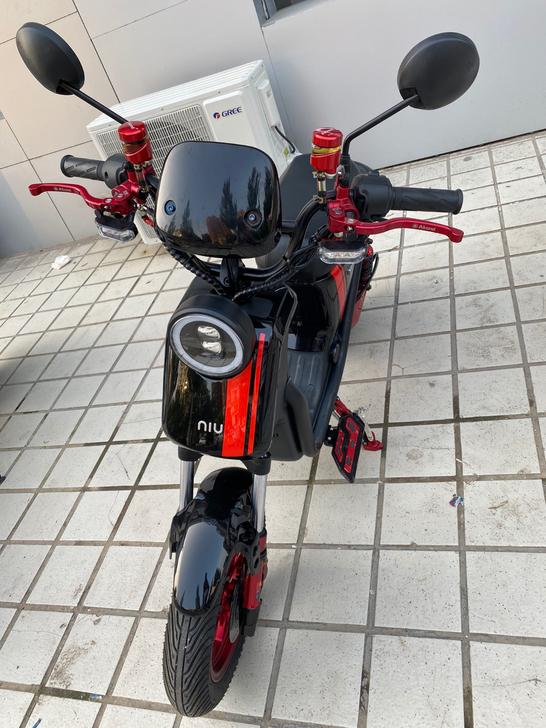 小牛UQiM  顶配  N1S 顶配  9...