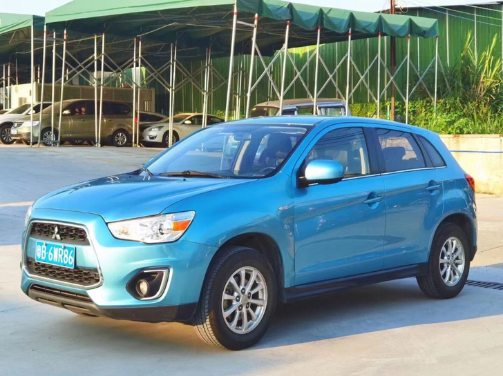 新到13年三菱劲炫2.0自动豪华版，一手极...