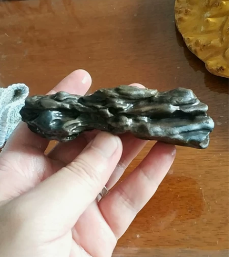 鉿泥镇纸石 感兴趣的话点“我想要”和我私聊...