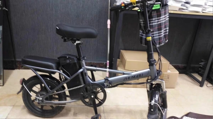 ZB/正步 电动代步自行车   说明书发票...