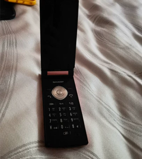 日本夏普机皇粉色 9010c 翻盖手机拍照...