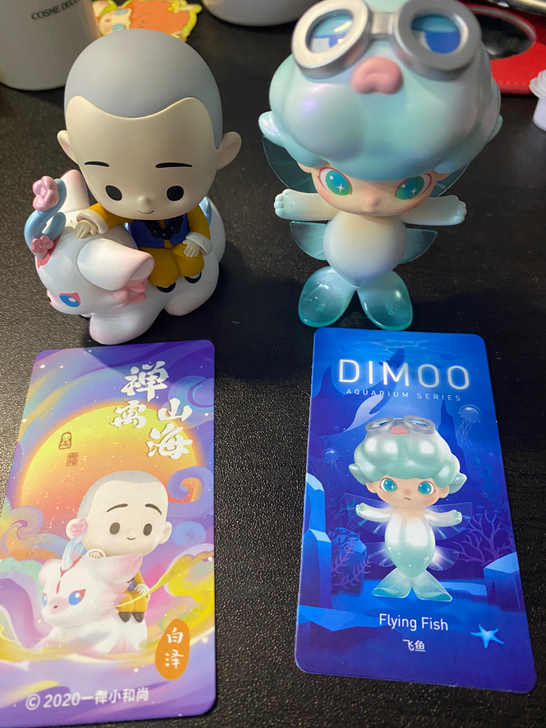 泡泡玛特飞鱼白泽