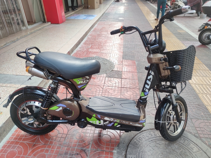 二手绿牌钢管电动车