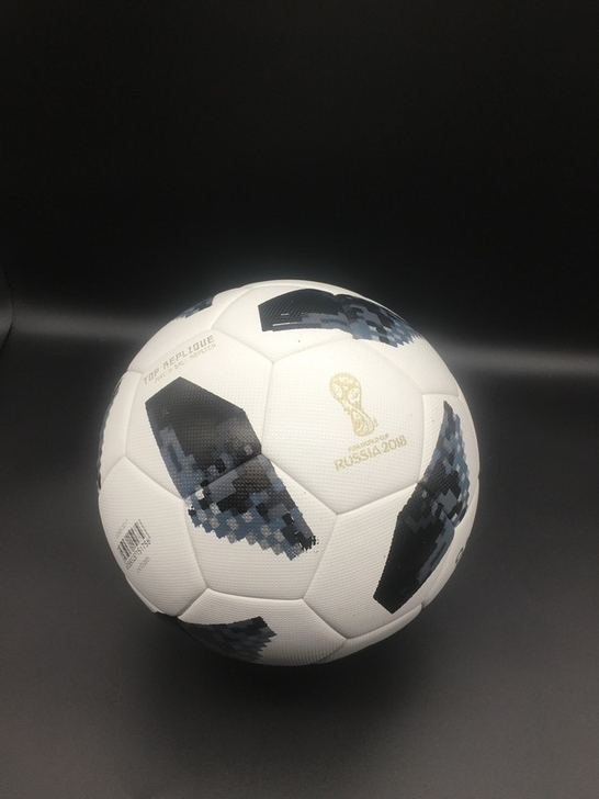 闲置足球原价100多的，暑假买给孩子训练足...