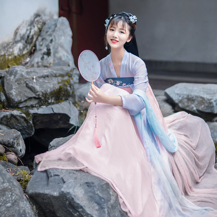 如梦霓裳 民族装舞台装 绿款