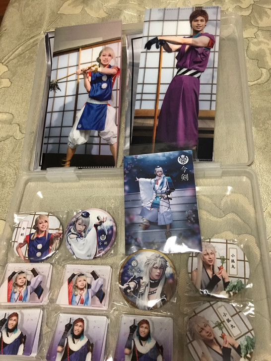 出阿津生寫吧唧便签夹