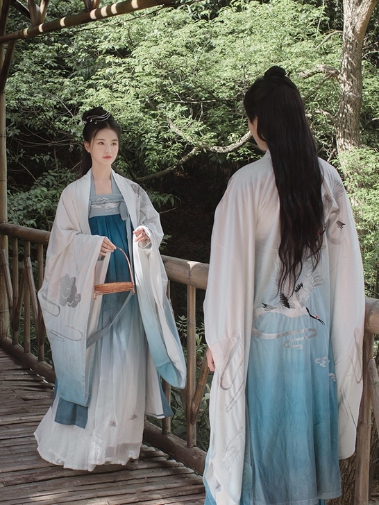 便宜出有瑕疵如梦见汉服女正品原创鹤霄引齐胸...