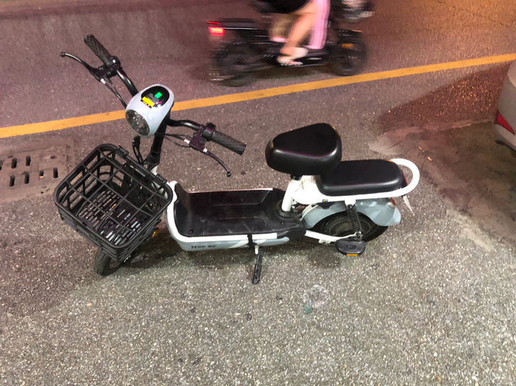 新车 今年2月份买的 带牌出售 佛山牌 有...