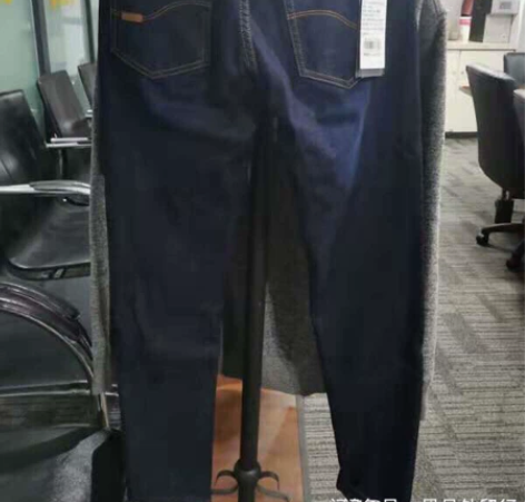 男士JEEP秋冬加绒超细绒深蓝色牛仔裤，秋...