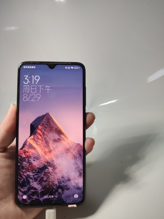 小米9 6+128 灰色 特价 包邮