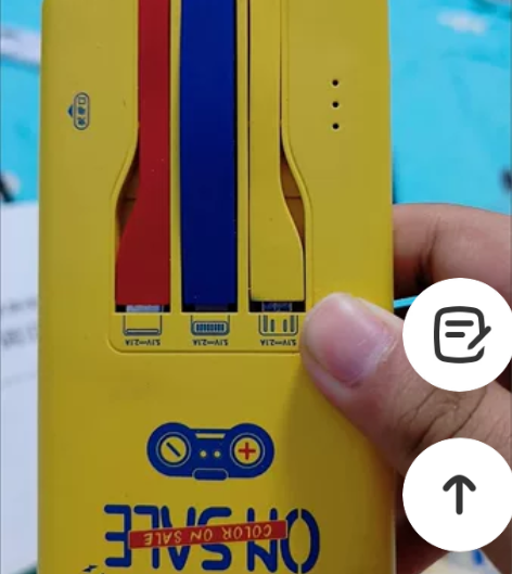 怪兽充电宝5000毫安自带三线快充便捷超薄...