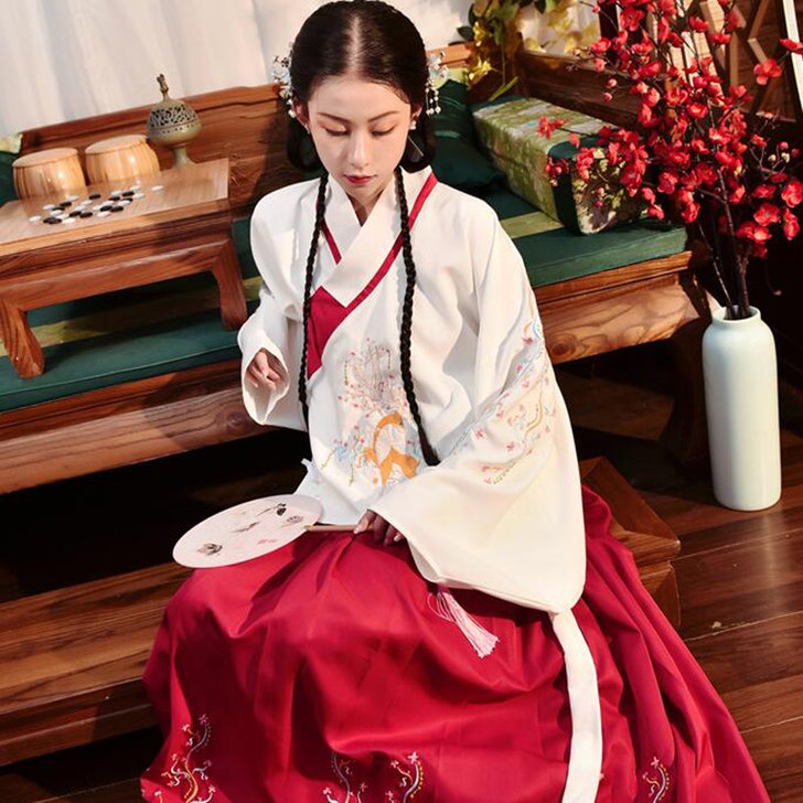 九州汉衣亭鹿饮溪原创明制交领袄裙琵琶袖刺绣...