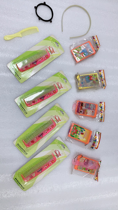 包邮 小镜子小梳子套装旅行装 如图所有6....