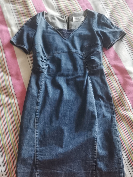 MaxMara的牛仔连衣裙，OL风，成熟性...