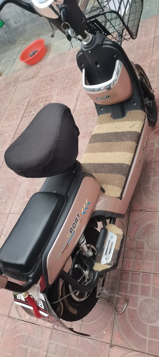 电动车，几乎全新，没电瓶