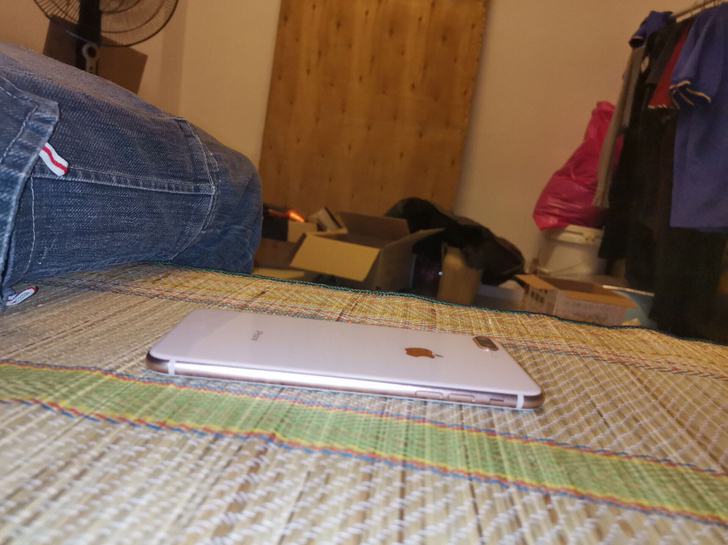 自用一台苹果8p，本人下单顺丰快递发货