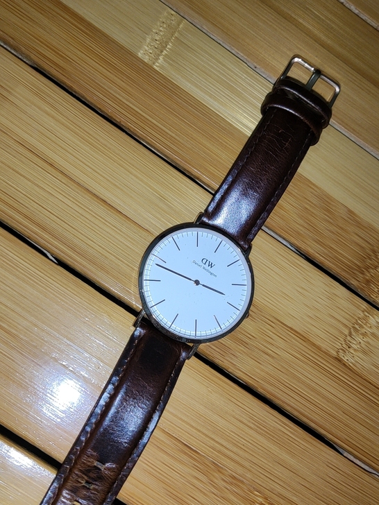 DW 男表32mm,佩戴一个多月 官方购...