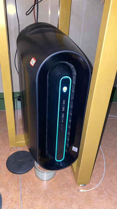 外星人R11主机 没显卡国行  黑色 i7...