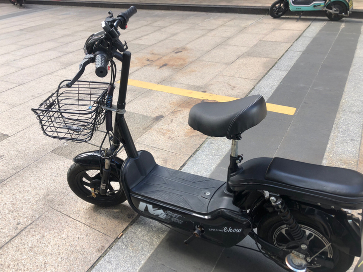 中富 电动自行车 电池可取出 使用1年半 ...