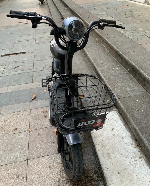 二手电动车便宜出，便宜卖。支持小小刀